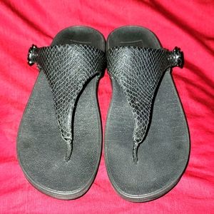 🩴🩴🩴NWOB Women's Black FitFlop LuLu Sandals🩴🩴🩴 Size: 9